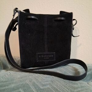 Urbancode London 100% Leather Handbag Black